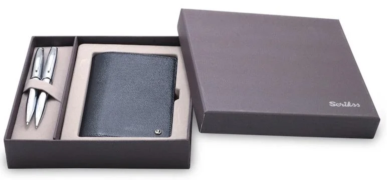 SCRIKSS HEDİYELİK SET DR 226 39 TÜKENMEZ KALEM + VERSATİL KALEM KROM + JOTTER DERİ