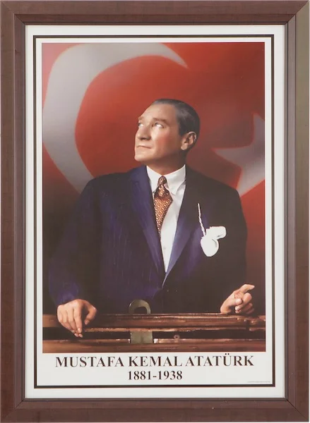 İNTER ATATÜRK PORTRESİ LAMİNE ÇERÇEVE 35x50 İNT 824-2L