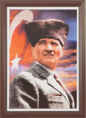 İNTER ATATÜRK PORTRESİ LAMİNE ÇERÇEVE 35x50 İNT 824-3L